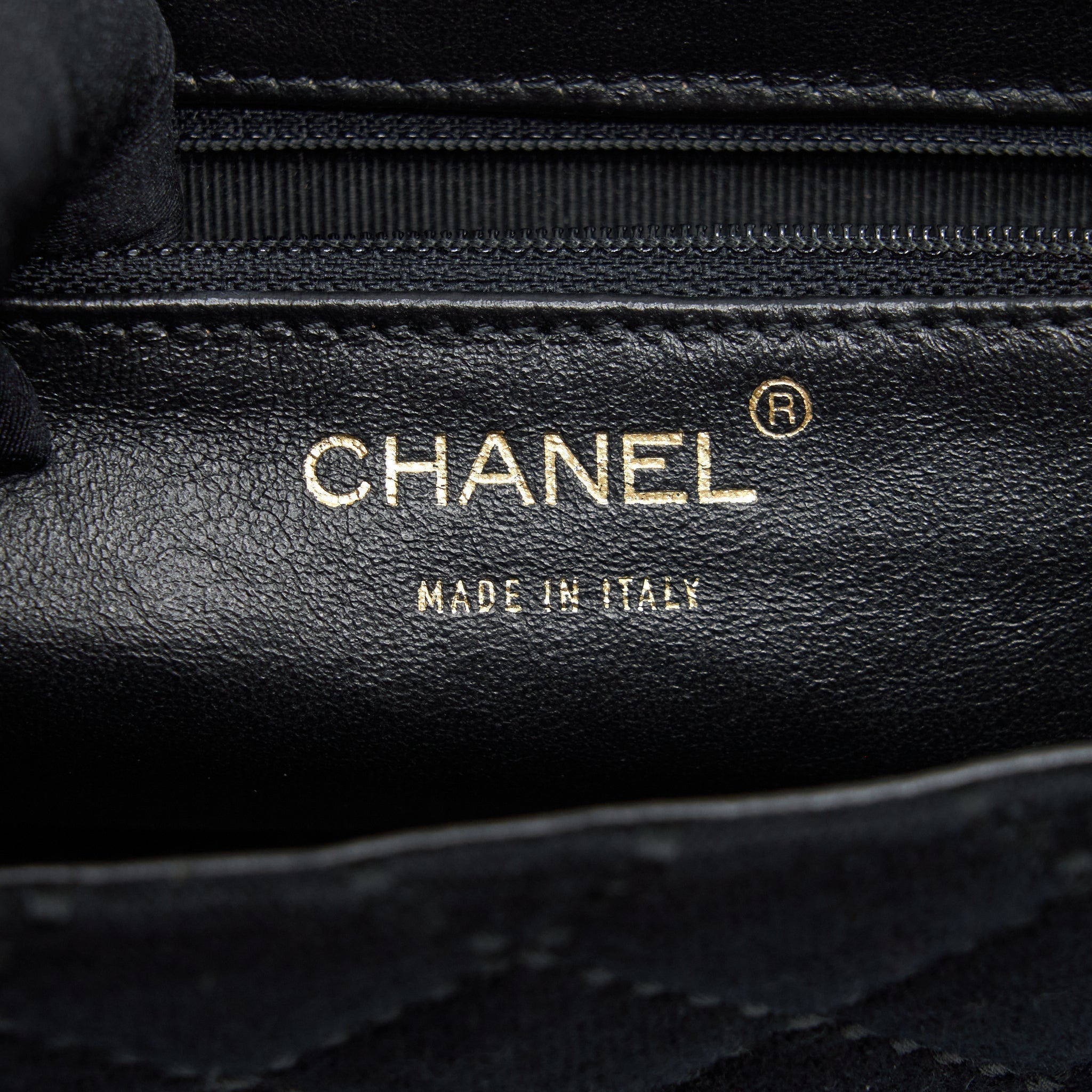 Chanel Vintage Shoulder Bag fabric Black  With An Extra Bag Charm