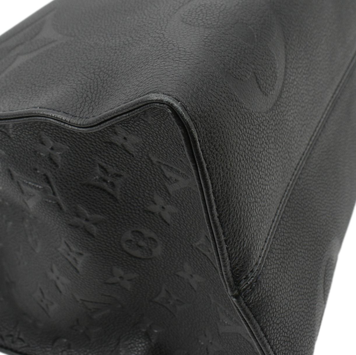 LOUIS VUITTON Onthego GM Monogram Empreinte Leather Tote Shoulder Bag Black