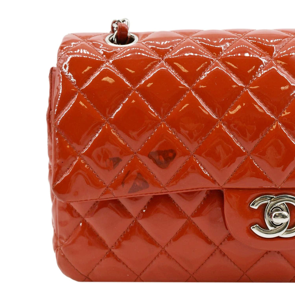 CHANEL Classic Medium Double Flap Patent Leather Shoulder Bag Red