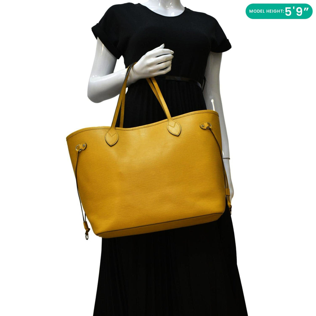 LOUIS VUITTON Neverfull MM Epi Leather Shoulder Bag Yellow