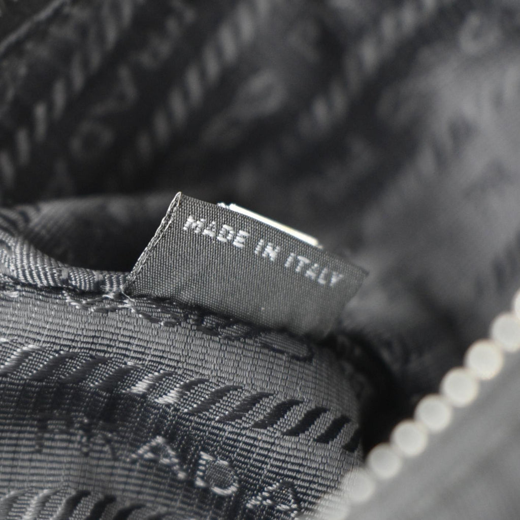 PRADA Re-Edition 2005 Re-Nylon Shoulder Bag Black