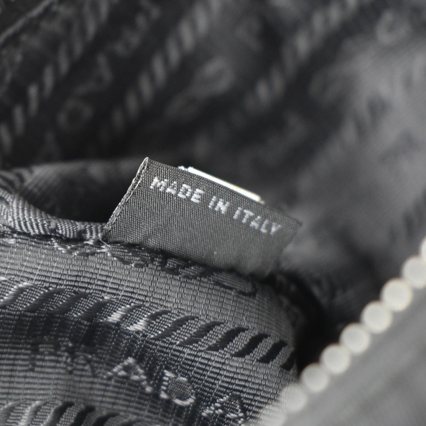 PRADA Re-Edition 2005 Re-Nylon Shoulder Bag Black