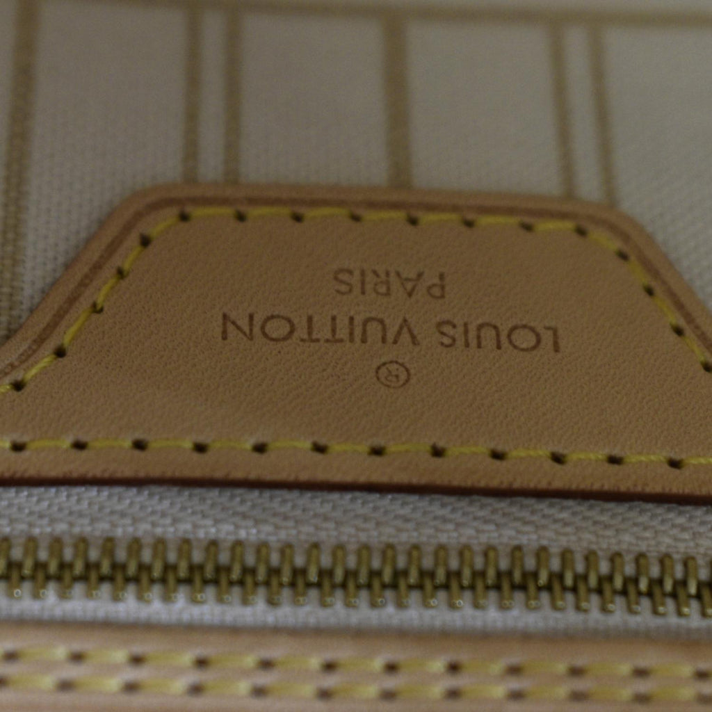 LOUIS VUITTON Neverfull MM Damier Azur Shoulder Bag White