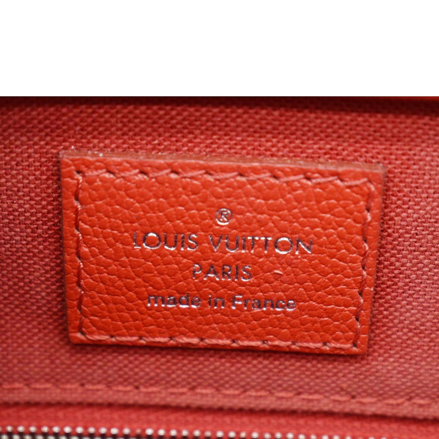 LOUIS VUITTON Vaneau MM Epi Leather Shoulder Bag Red