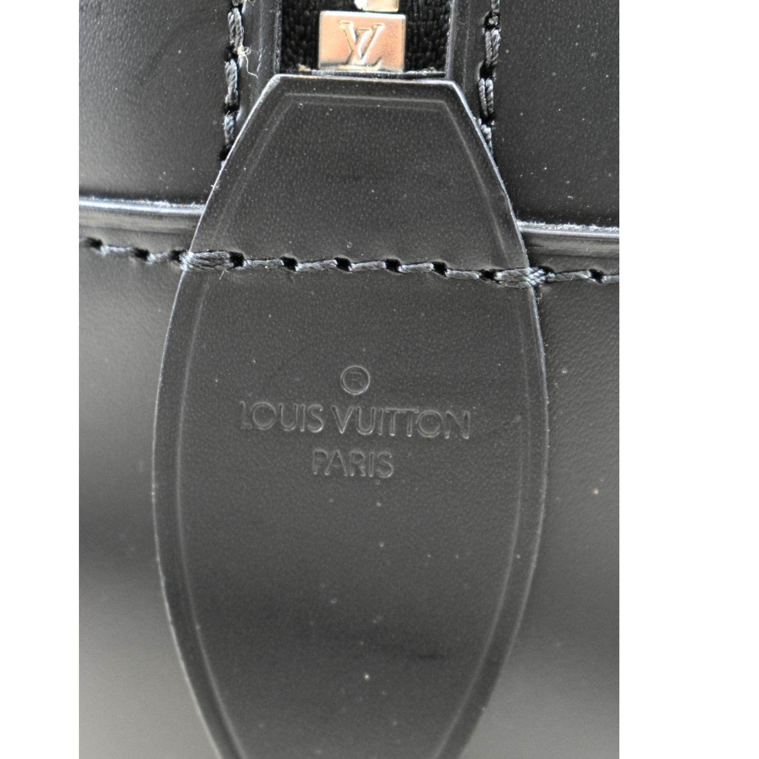 LOUIS VUITTON Dora MM Monogram Canvas Shoulder Bag Brown