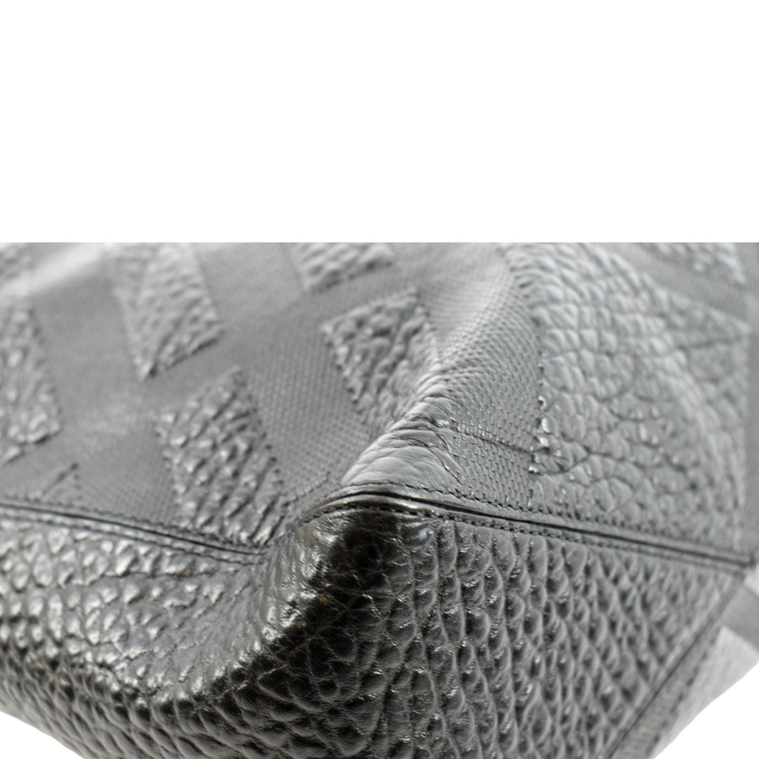 BURBERRY Dewsbury Medium Grain Check Embossed Tote Bag Black