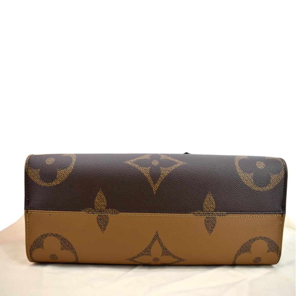 LOUIS VUITTON Onthego MM Giant Monogram Canvas Tote Shoulder Bag Brown