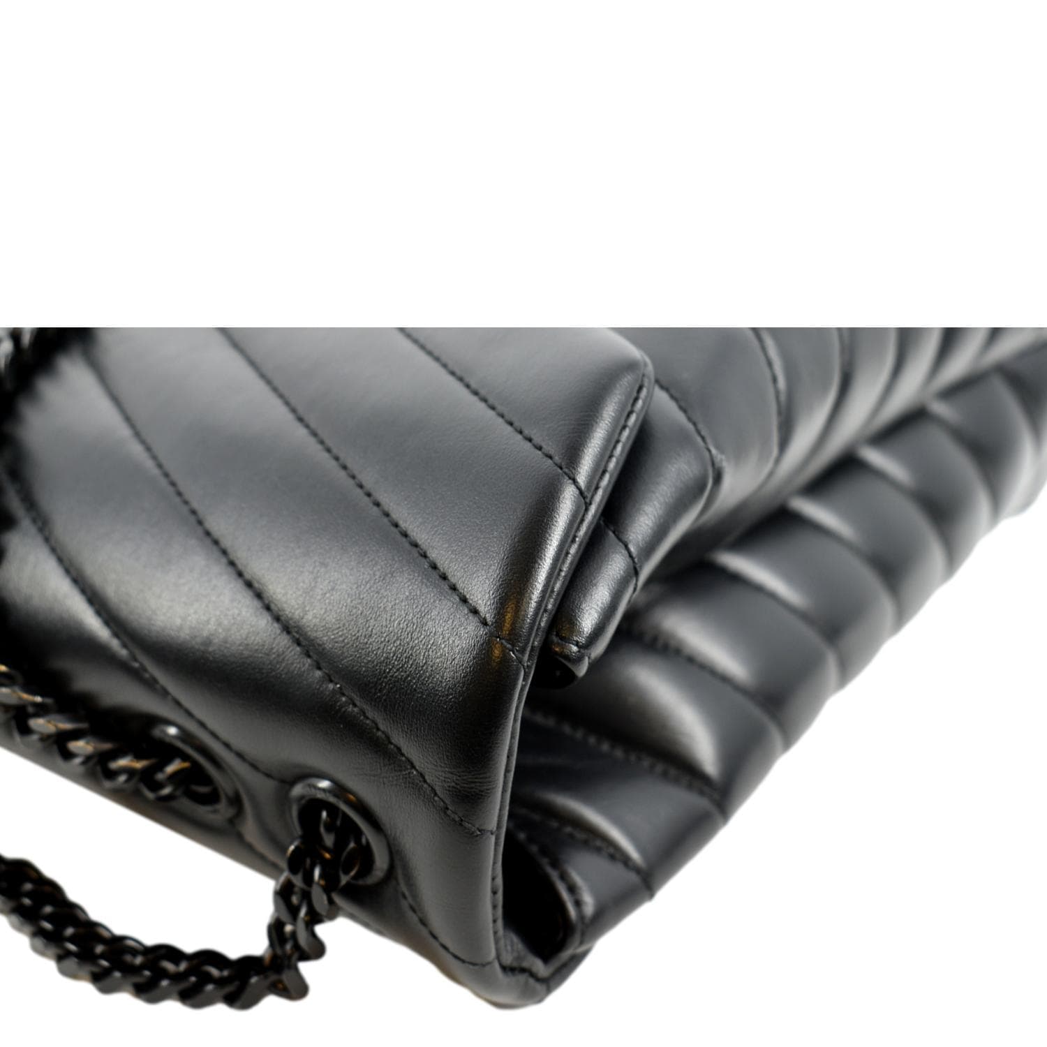 YVES SAINT LAURENT Large Loulou Matelasse Leather Chain Shoulder Bag Black