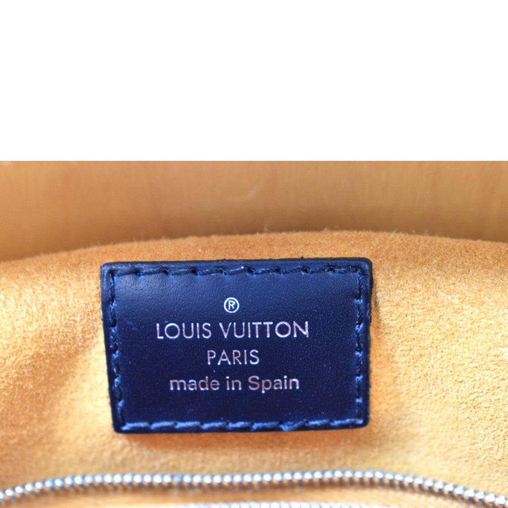 LOUIS VUITTON Grenelle MM Epi Leather Shoulder Bag Black