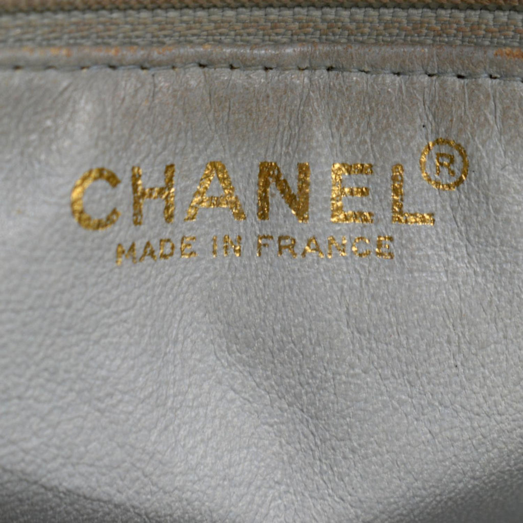 CHANEL Medallion Quilted Caviar Leather Tote Bag White