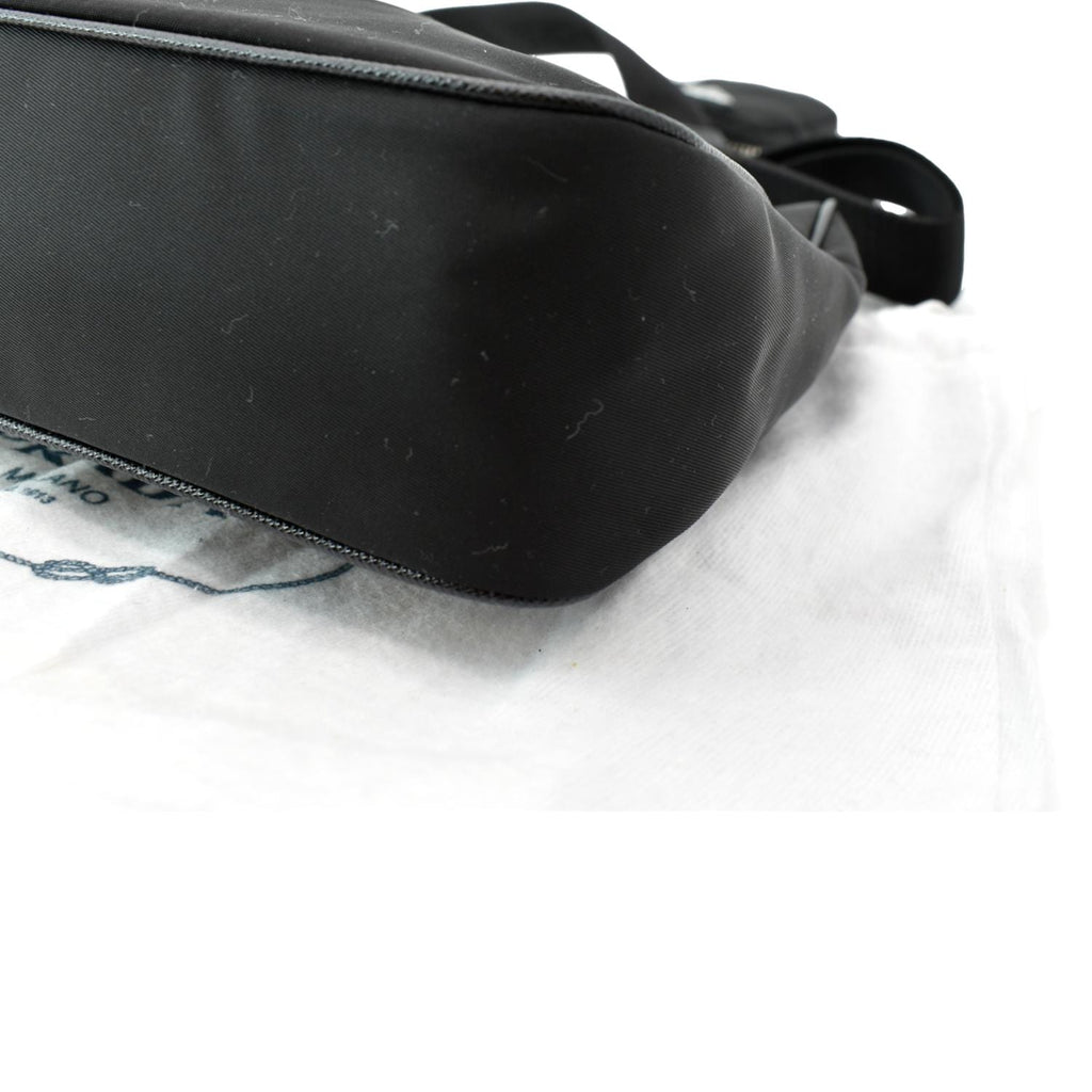 PRADA Re-Edition 2005 Nylon Shoulder Bag Black