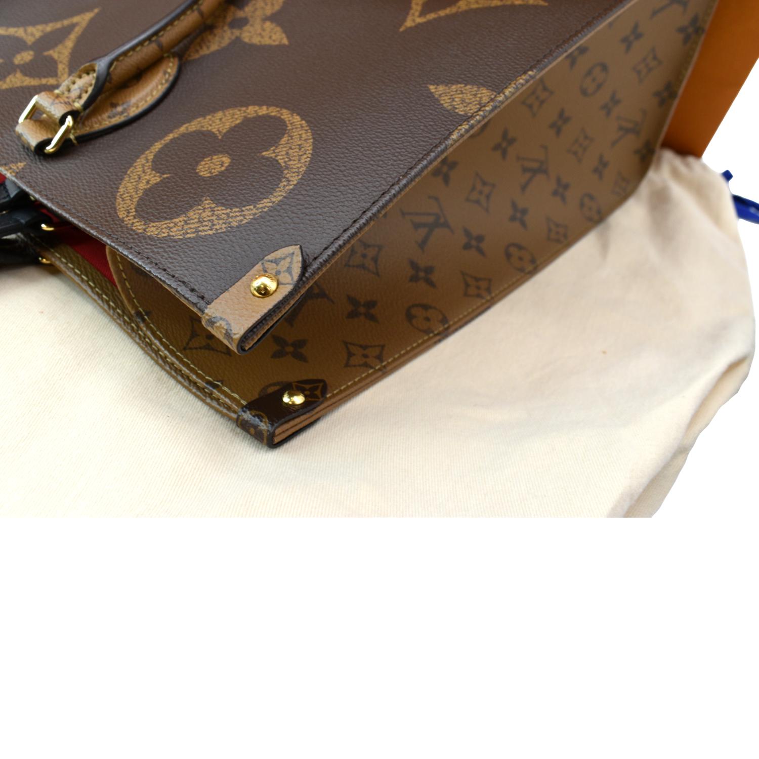 LOUIS VUITTON Onthego GM Giant Monogram Canvas Tote Shoulder Bag Brown