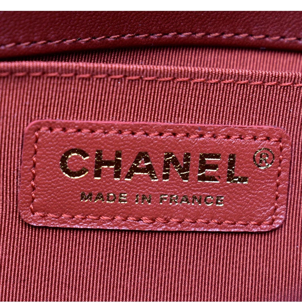 CHANEL Medium Boy Flap Calf Leather Shoulder Bag Red