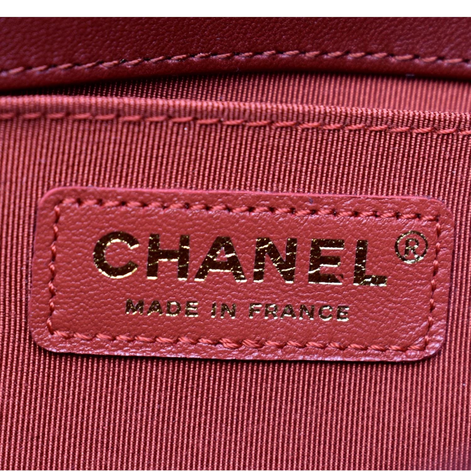 CHANEL Medium Boy Flap Calf Leather Shoulder Bag Red