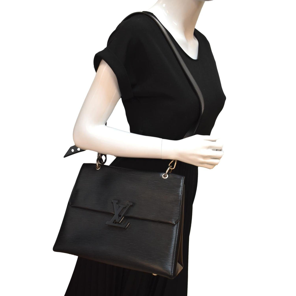 LOUIS VUITTON Grenelle PM Epi Leather Shoulder Bag Black