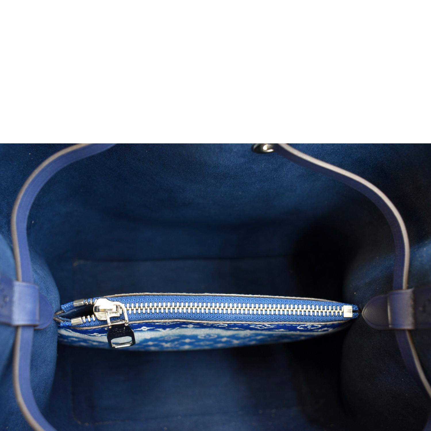 LOUIS VUITTON Escale Neonoe MM Monogram Giant Shoulder Bag Blue