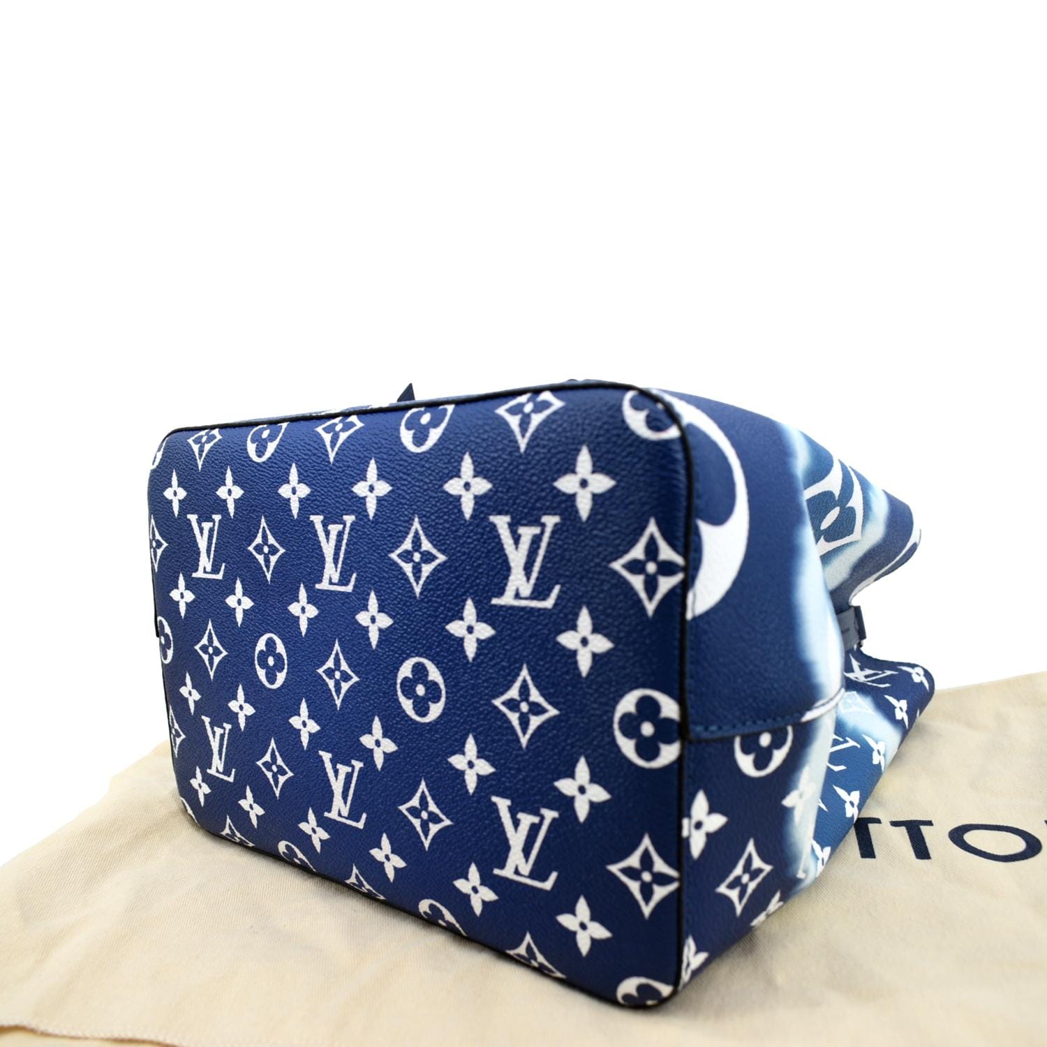 LOUIS VUITTON Escale Neonoe MM Monogram Giant Shoulder Bag Blue