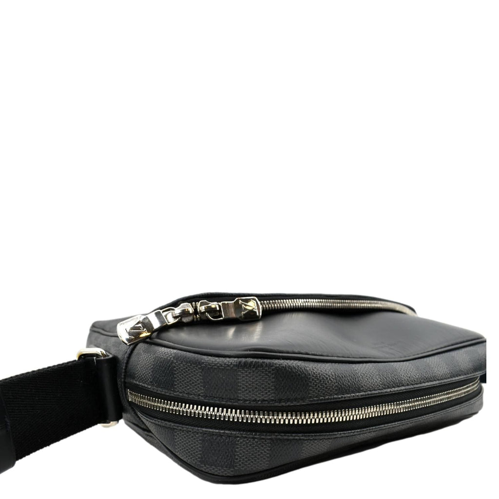 LOUIS VUITTON Dayton Reporter PM Damier Graphite Shoulder Bag Black