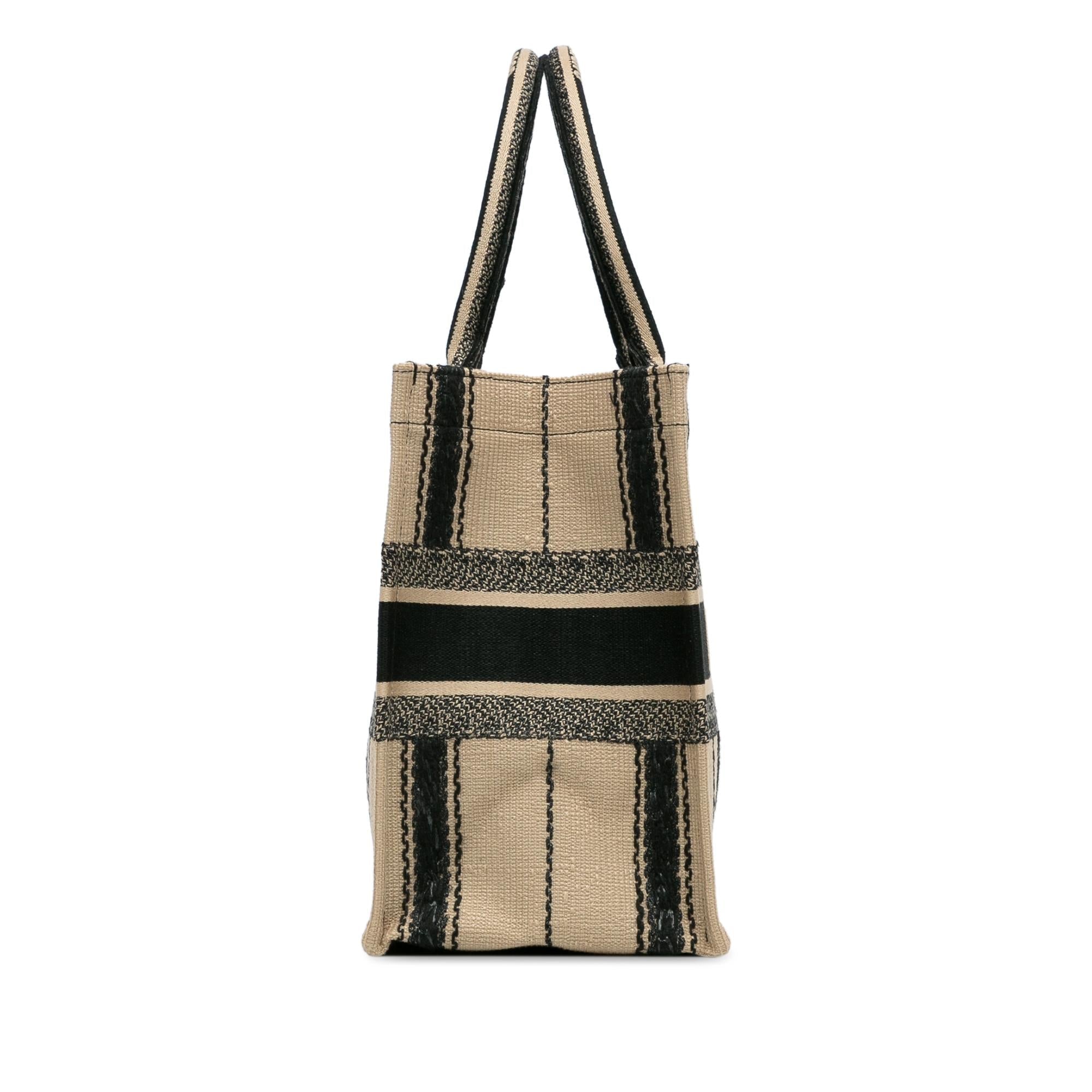 Dior Medium Bayadere Book Tote (SHG-LUu9wh)