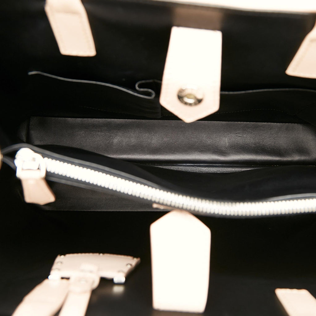 Fendi 2Jours Leather Handbag (SHG-22872)