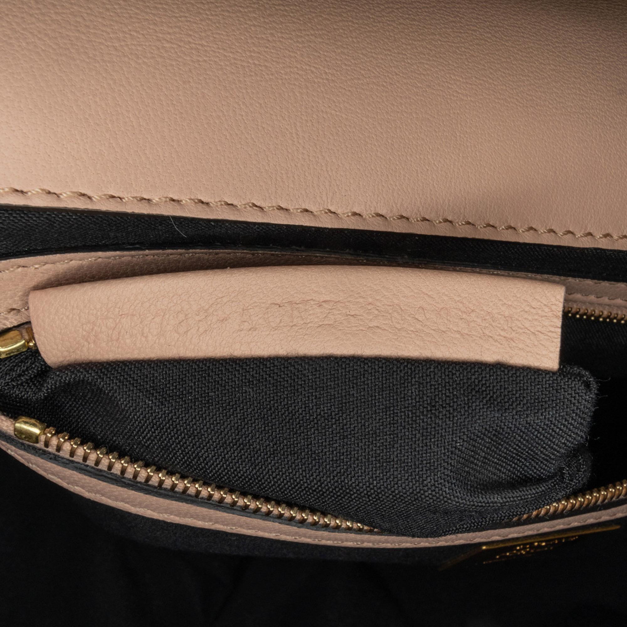 Fendi Bicolor Leather Chain Midi Baguette (SHG-AZNVmi)