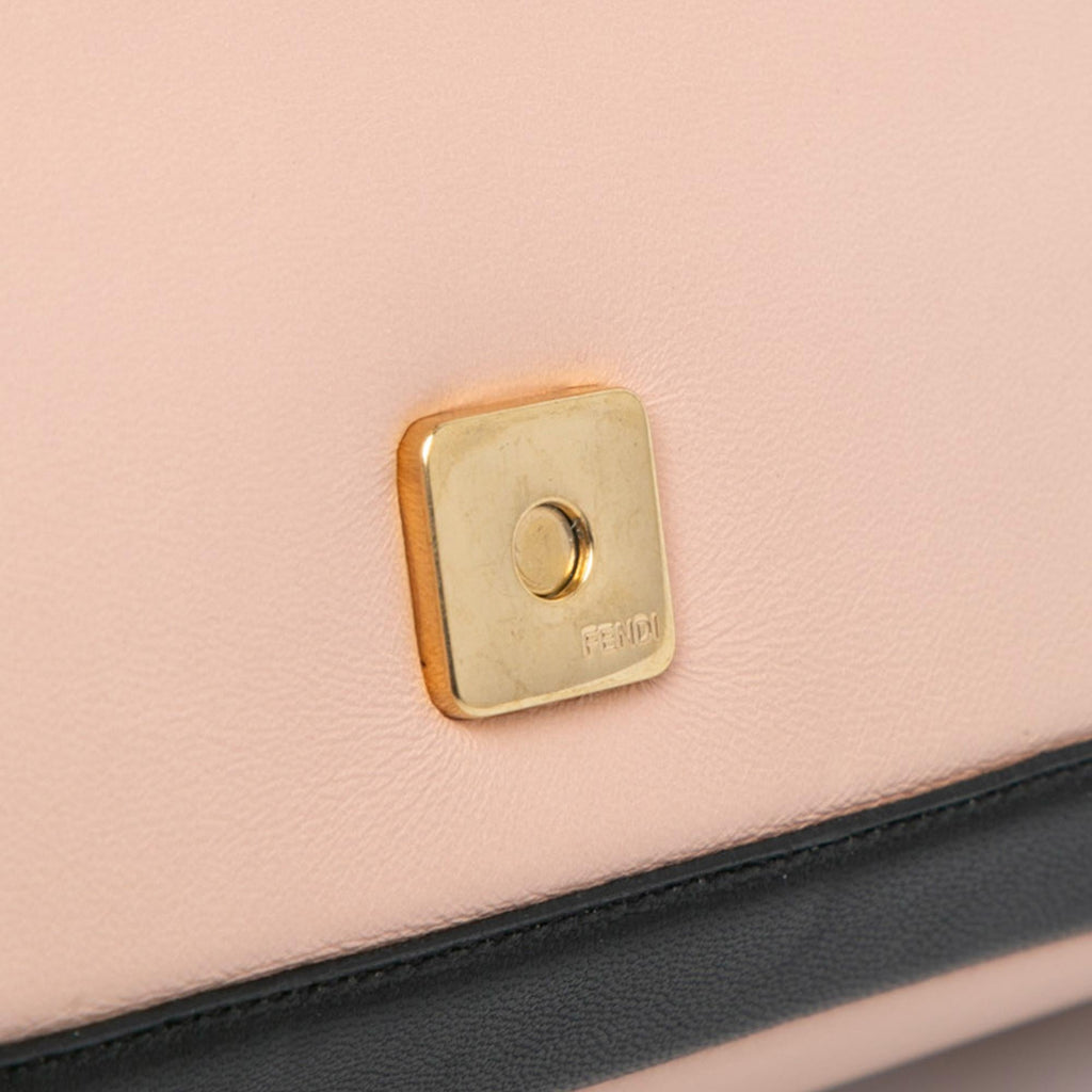 Fendi Bicolor Leather Chain Midi Baguette (SHG-AZNVmi)