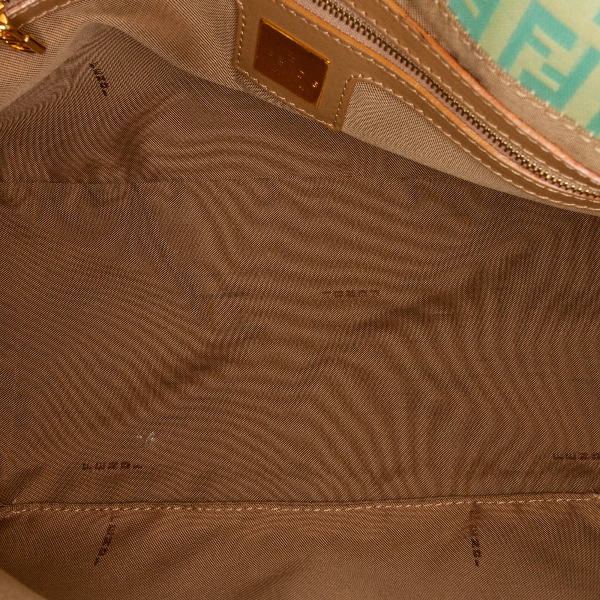 Fendi Crystal Zucchino Mamma Forever (SHG-4Teprr)