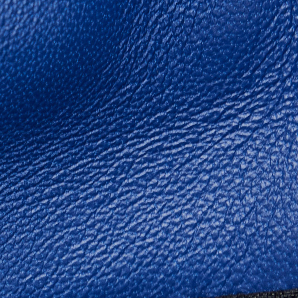 Fendi FF Embossed Baguette (SHG-P97pM4)