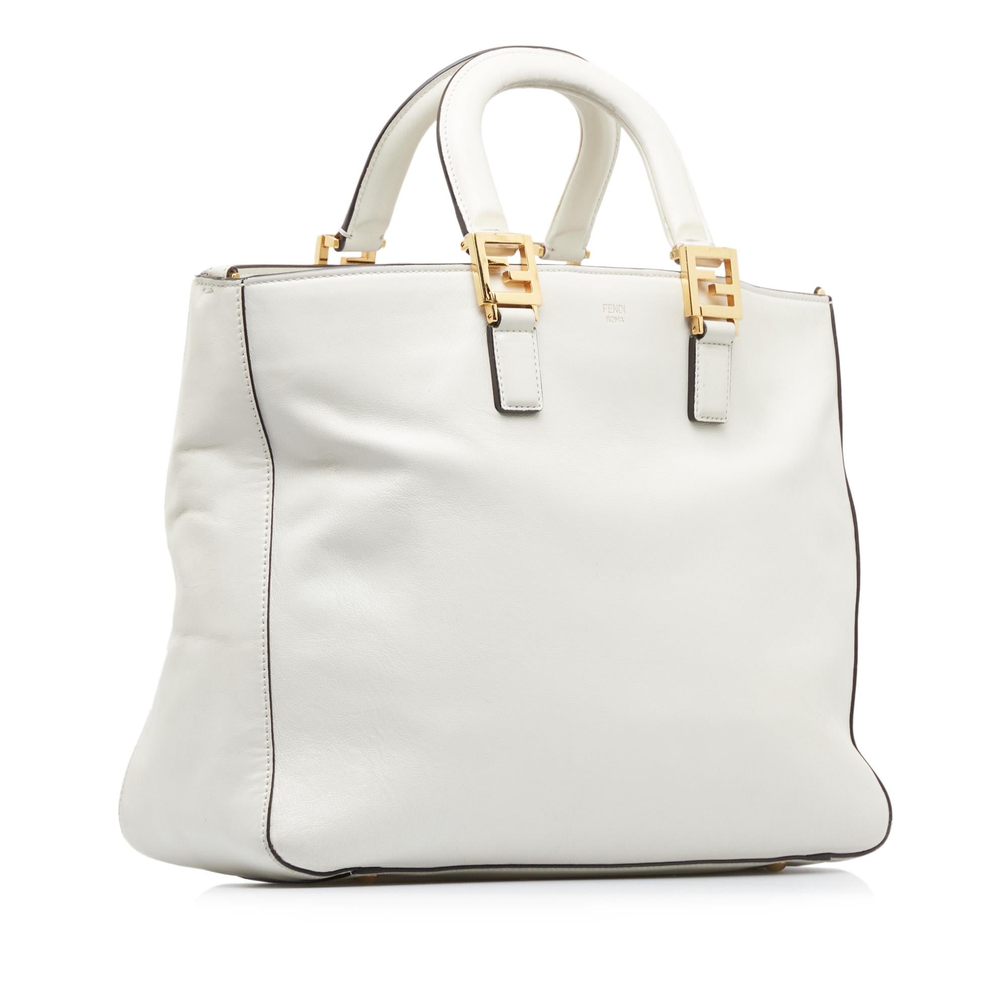Fendi Medium Glacier FF Tote (SHG-vgVXhg)