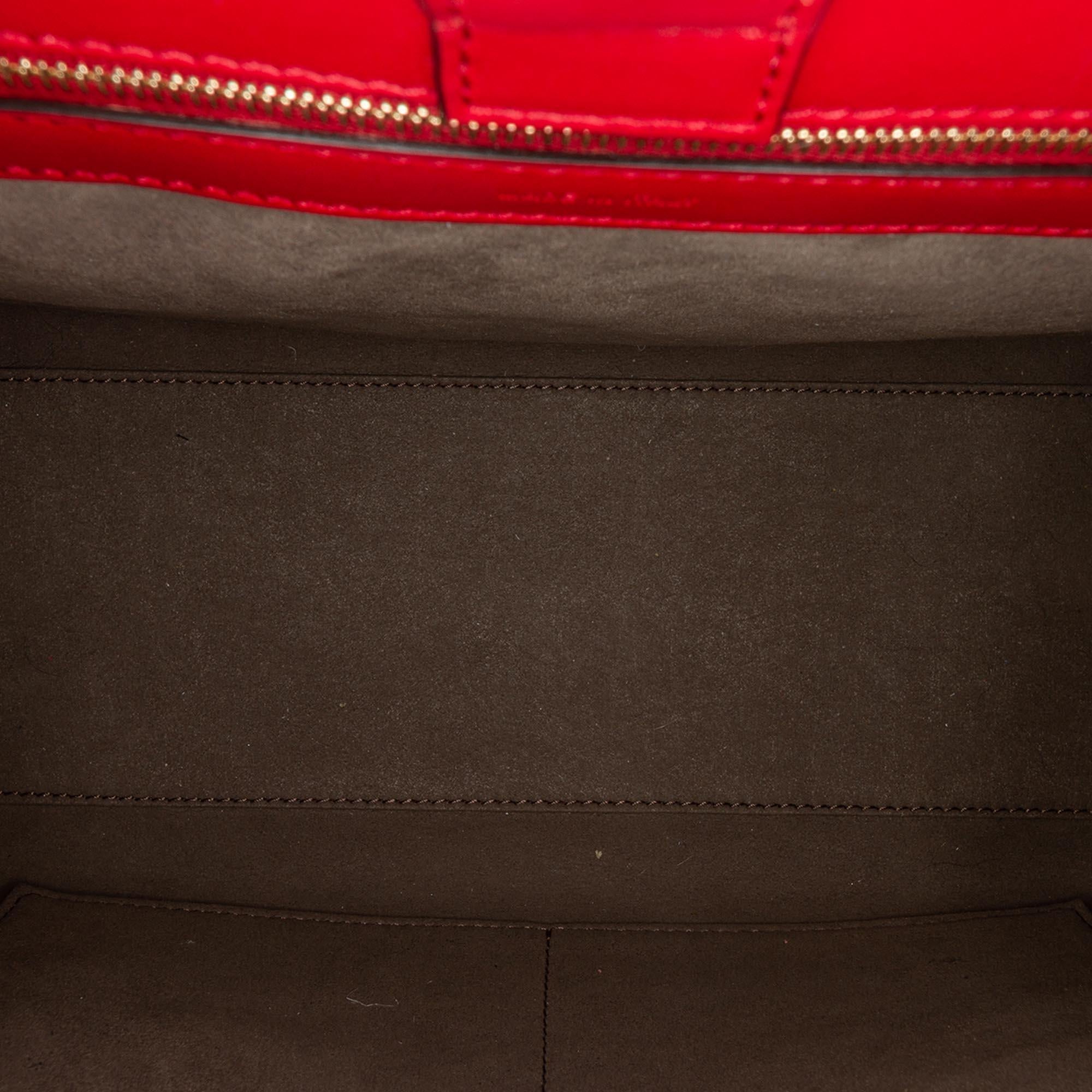 Fendi Small Runaway Leather Satchel (SHG-RvEjnY)