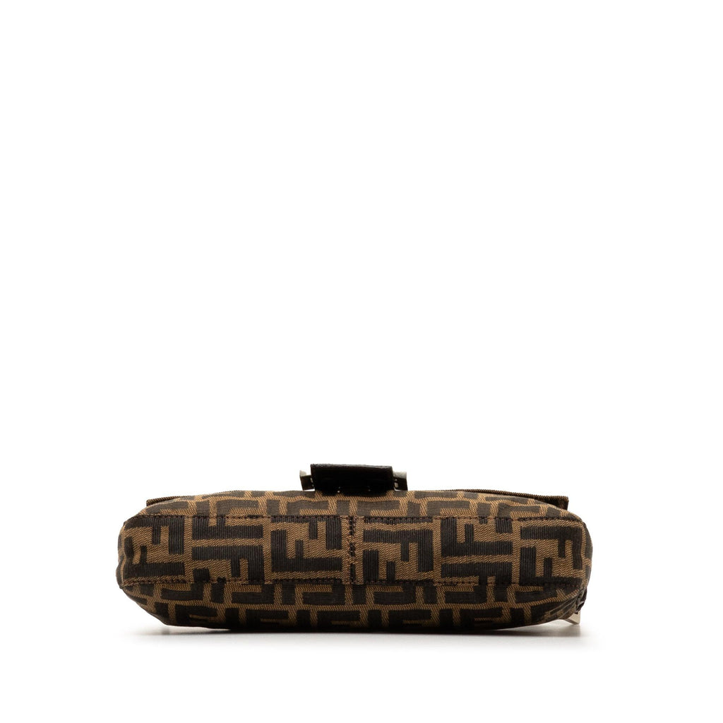 Fendi Zucca Canvas Baguette (SHG-3KbD7q)