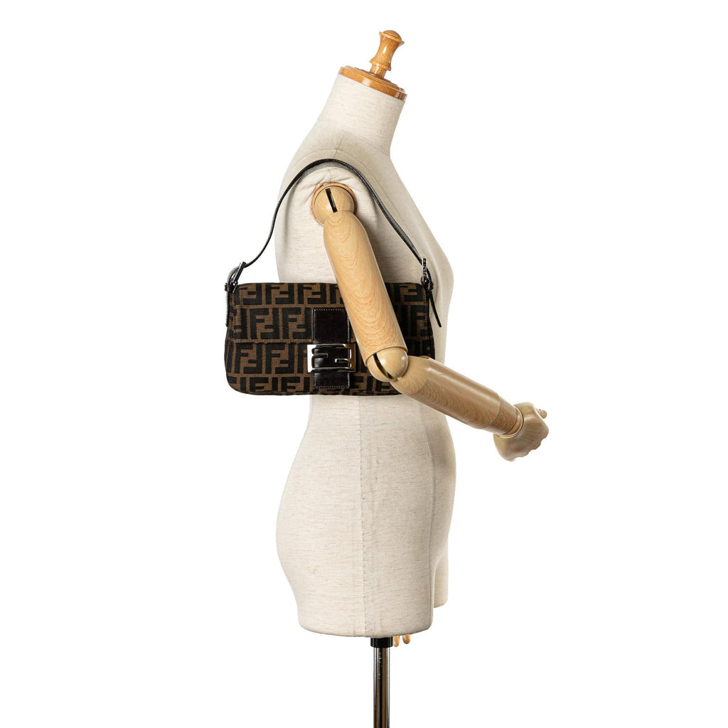 Fendi Zucca Canvas Baguette (SHG-AQHo7D)
