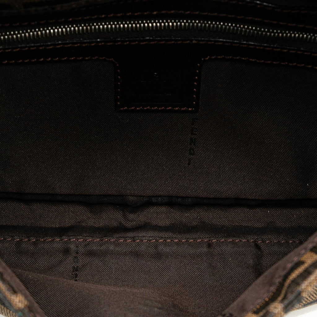 Fendi Zucca Canvas Baguette (SHG-20lVTP)
