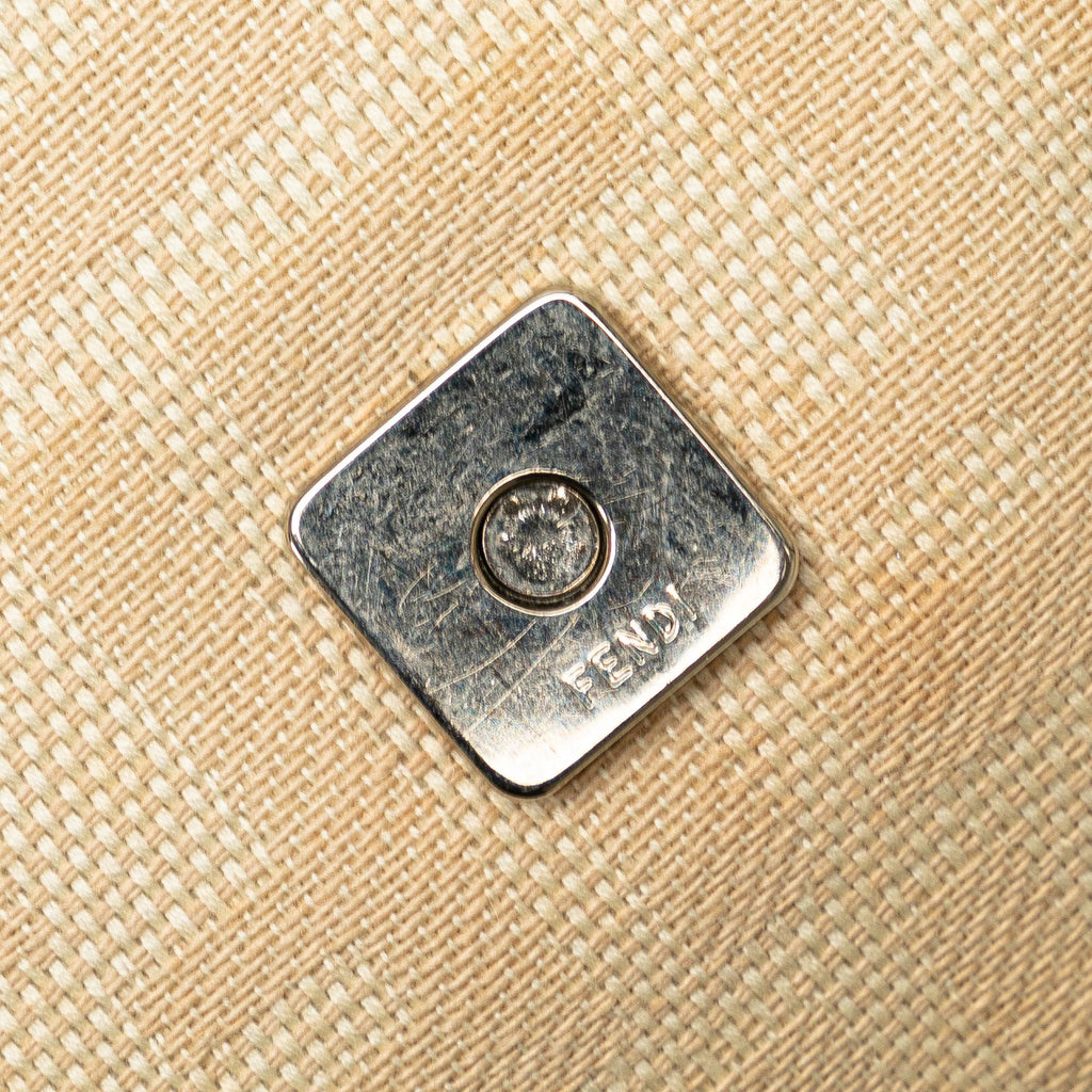 Fendi Zucca Canvas Baguette (SHG-NT8ZQs)