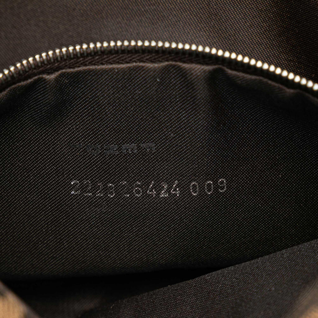 Fendi Zucca Canvas Baguette (SHG-gVALkA)