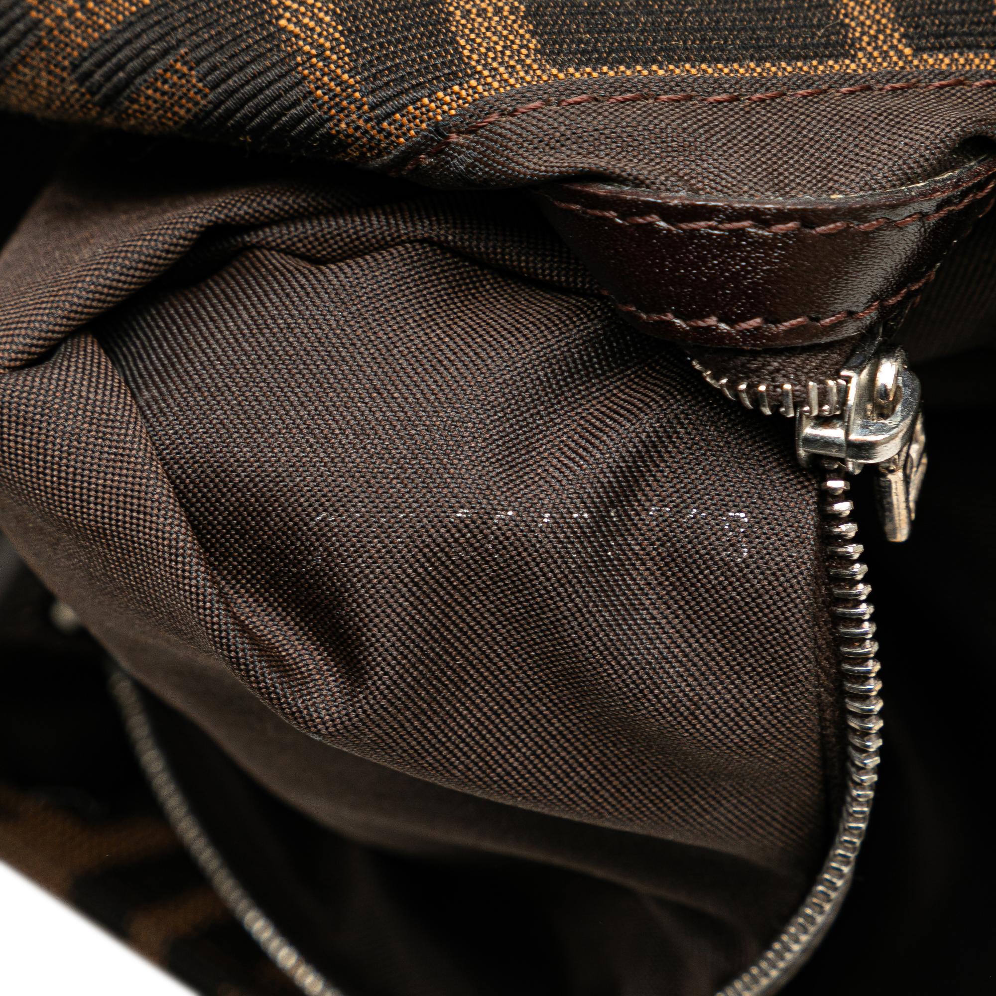 Fendi Zucca Canvas Baguette (SHG-L0Ezkn)
