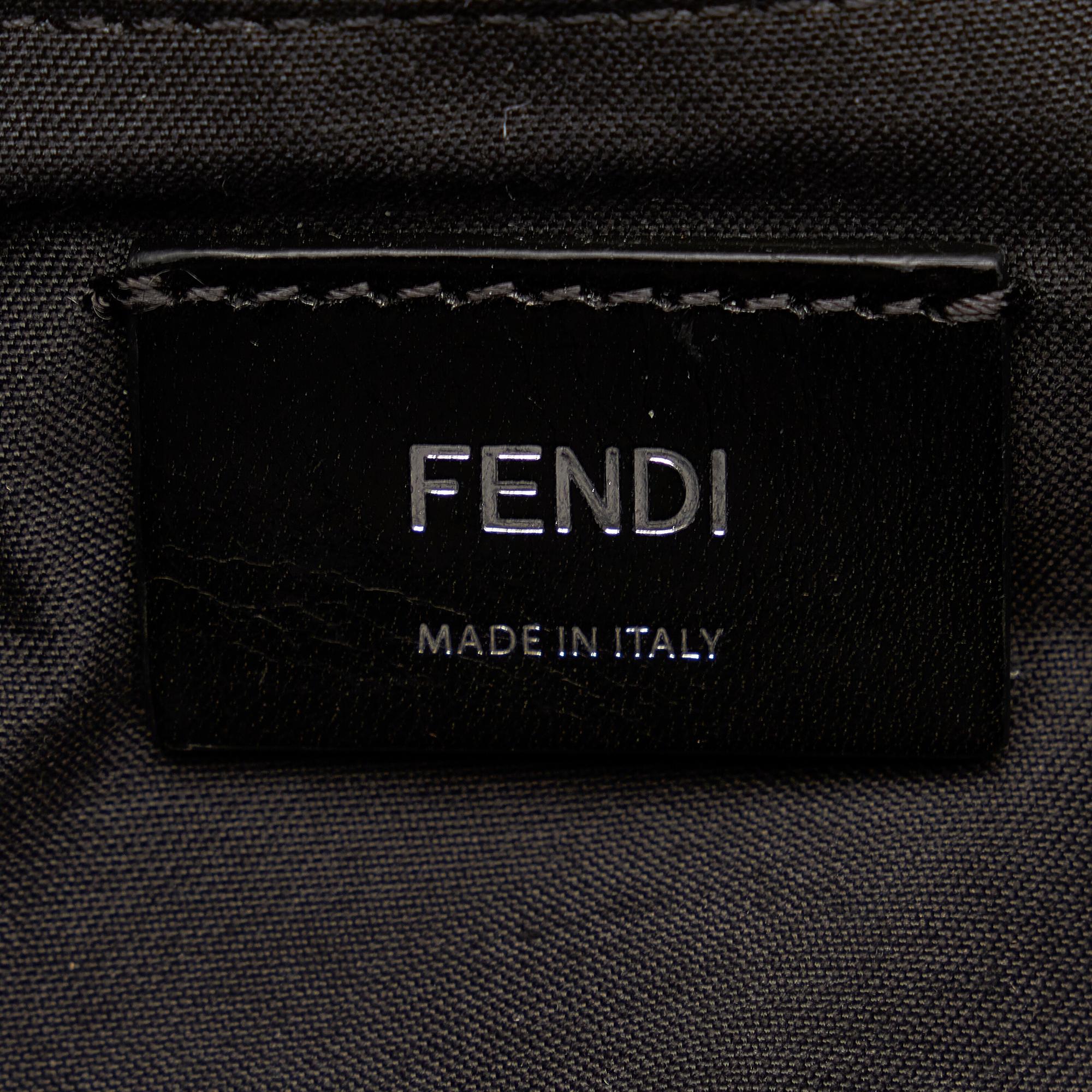 Fendi Zucca Convertible Belt Bag (SHG-PqiwqL)