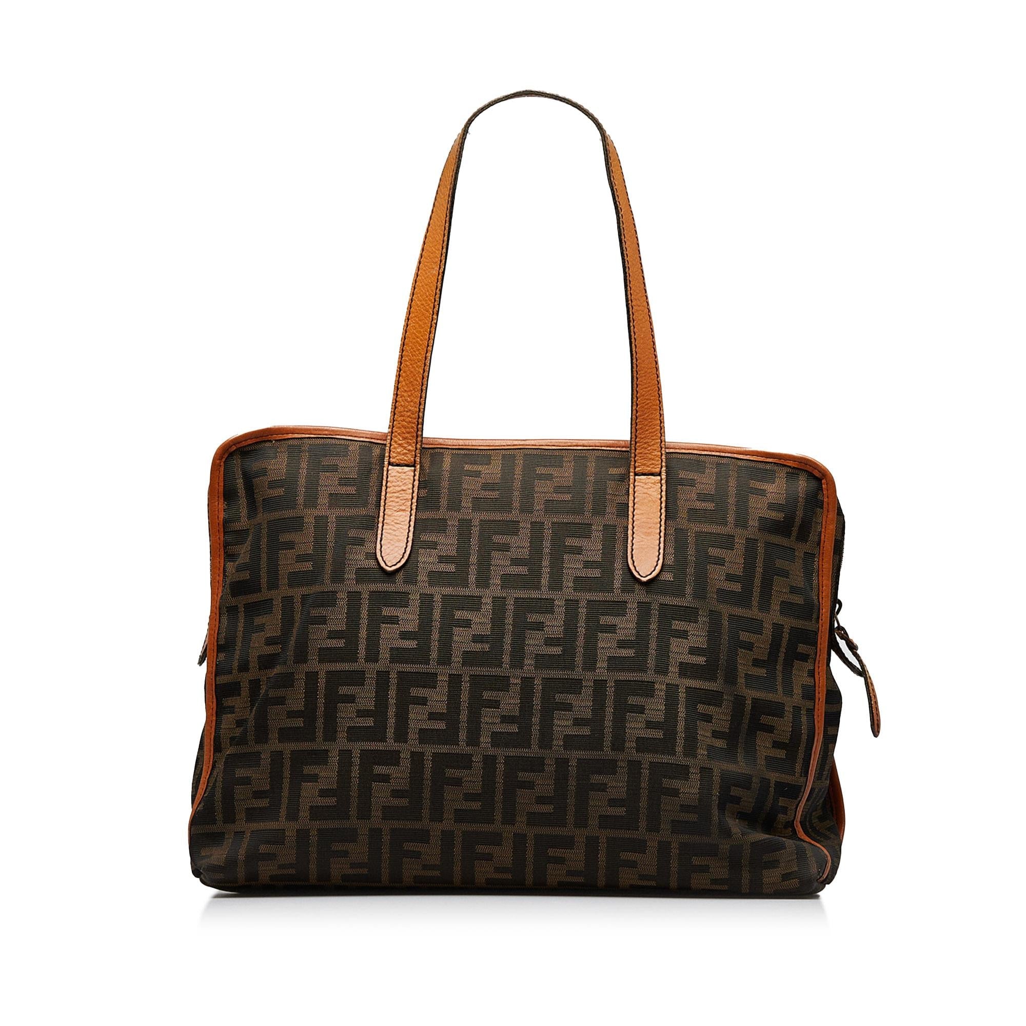 Fendi Zucca Handbag (SHG-uXfUsp)