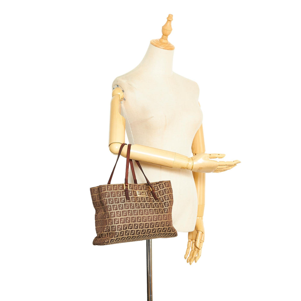 Fendi Zucchino Handbag (SHG-hGOtb8)