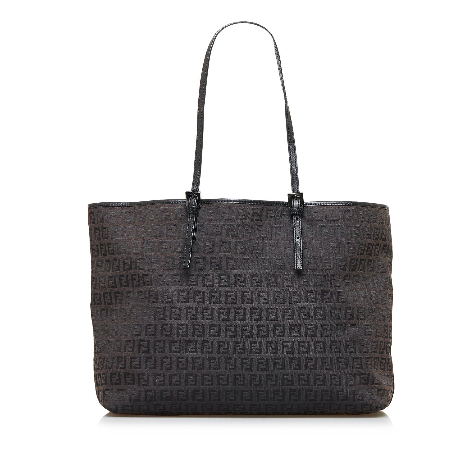 Fendi Zucchino Tote Bag (SHG-va4gIL)