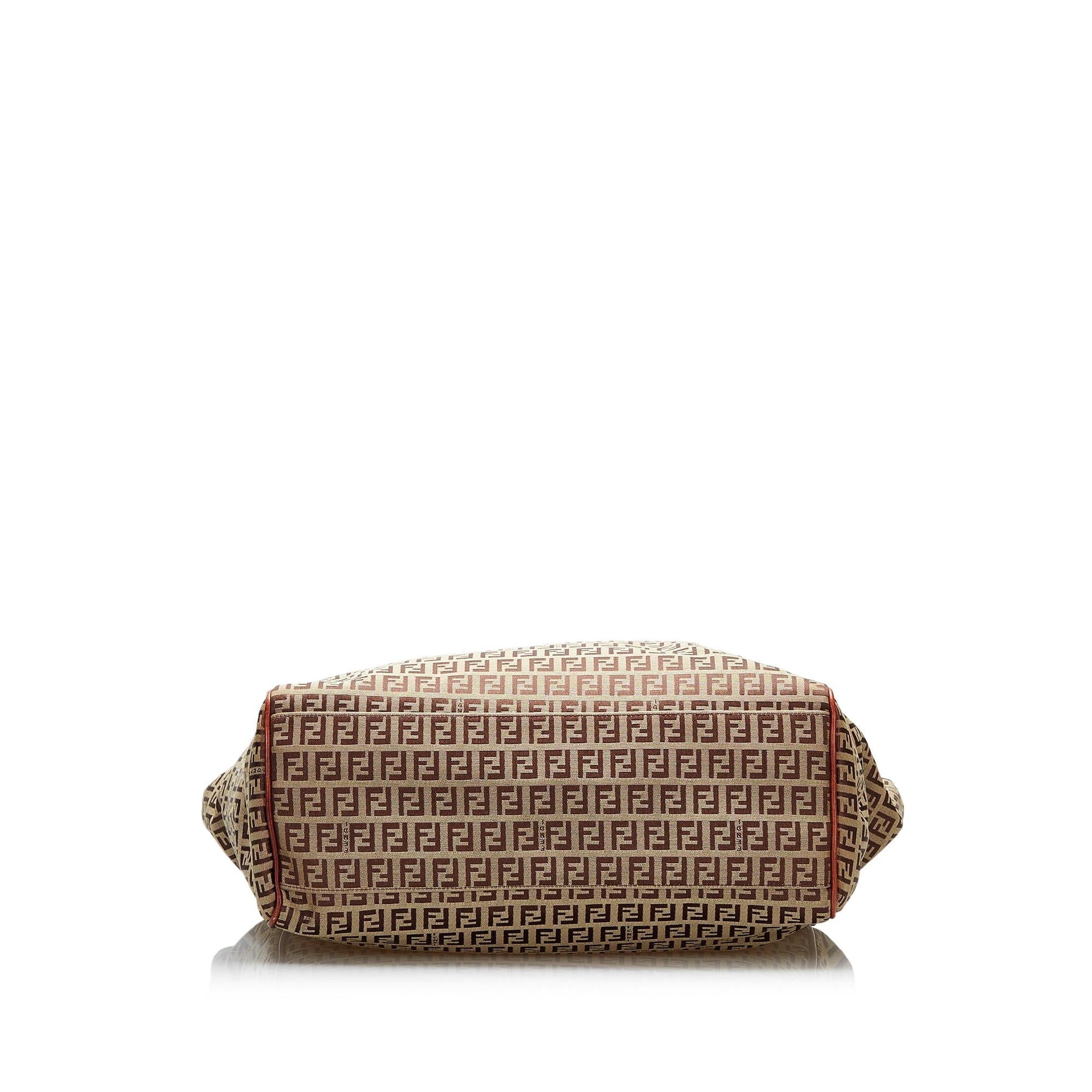 Fendi Zucchino Tote (SHG-sgk8KA)