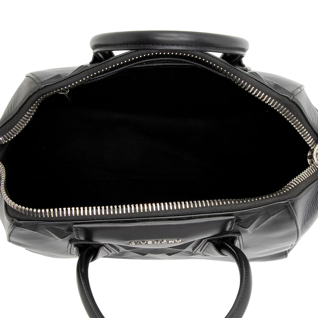 Givenchy Calfskin 3D Antigona Medium Satchel (SHF-O2REwL)