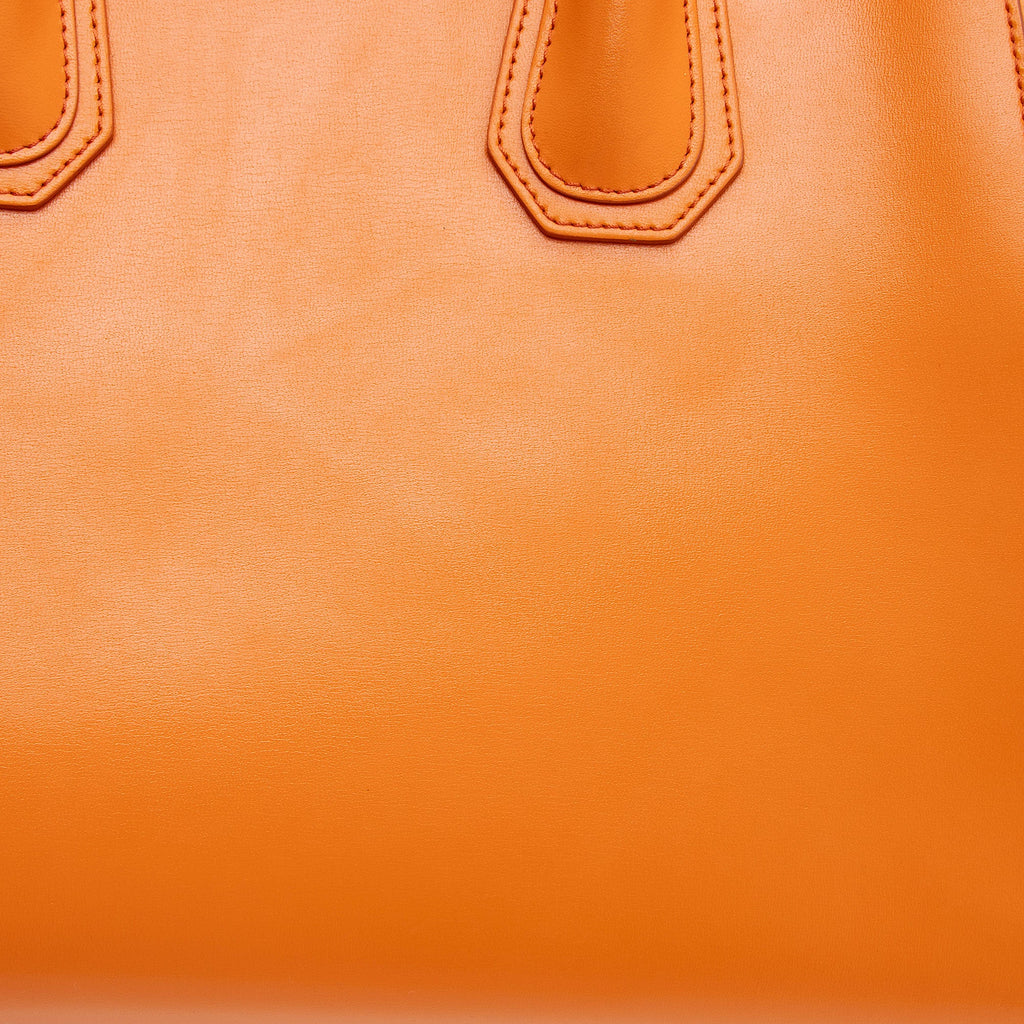 Givenchy Calfskin Antigona Medium Satchel (SHF-RyblZ9)