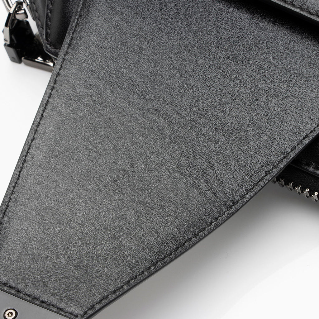 Givenchy Quilted Calfskin Antigona U Crossbody (SHF-N5cAVd)