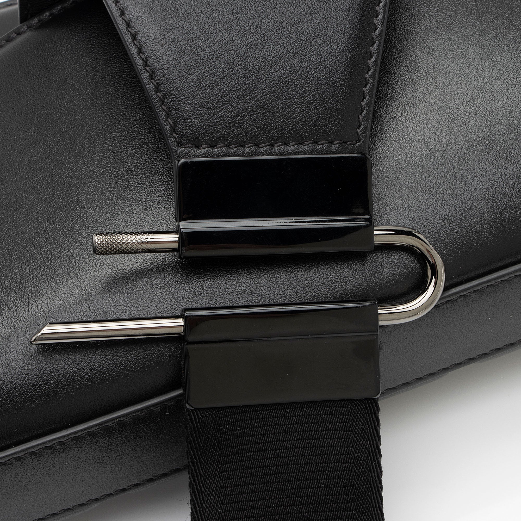 Givenchy Quilted Calfskin Antigona U Crossbody (SHF-N5cAVd)