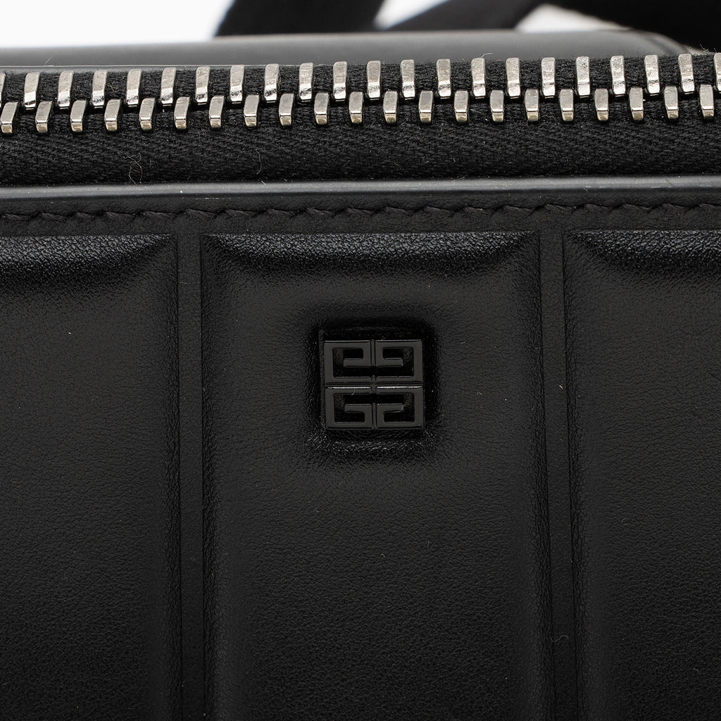 Givenchy Quilted Calfskin Antigona U Crossbody (SHF-N5cAVd)