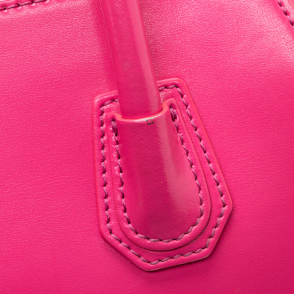 Givenchy Smooth Calfskin Antigona Mini Satchel (SHF-19757)