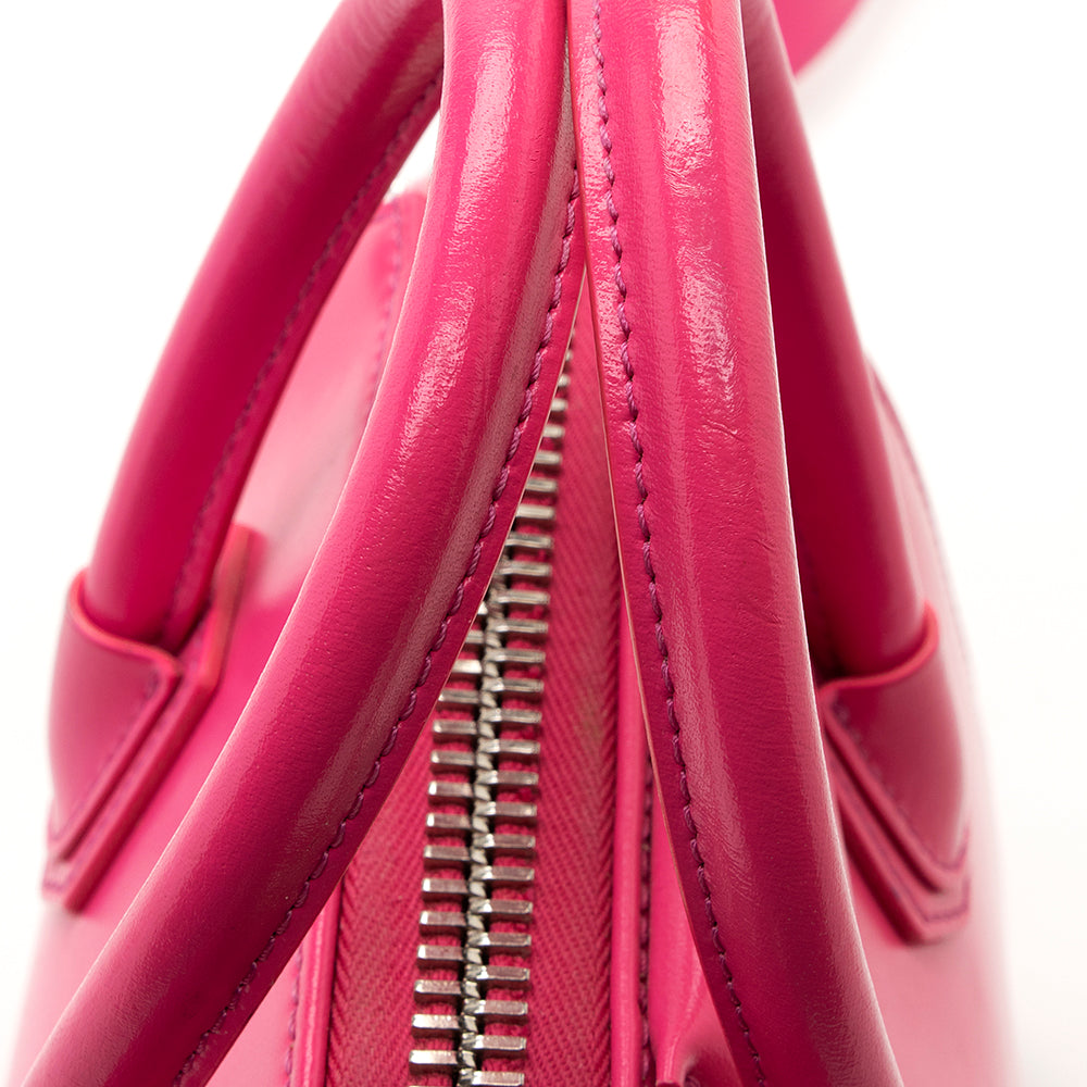Givenchy Smooth Calfskin Antigona Mini Satchel (SHF-19757)