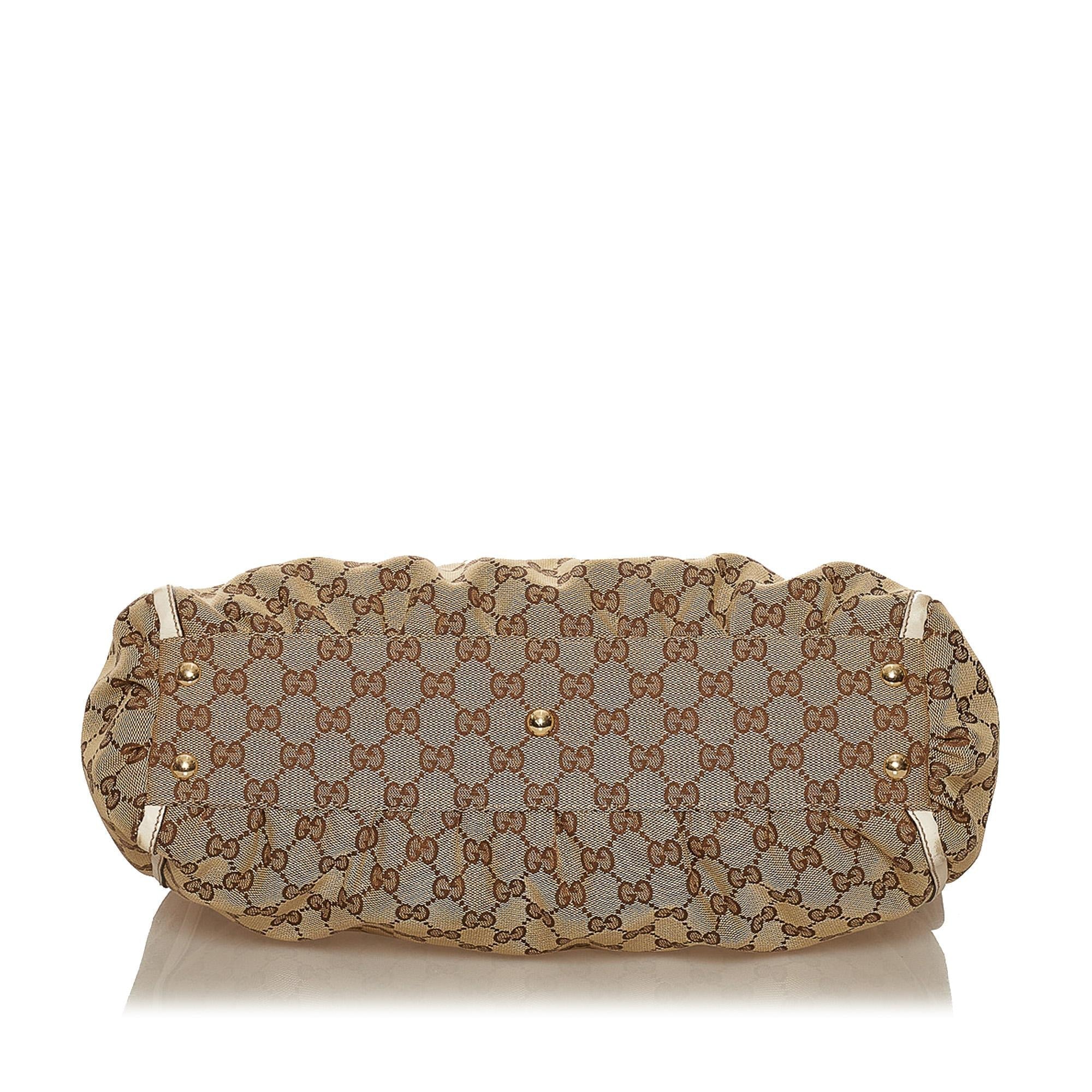Gucci Abbey GG Canvas Shoulder Bag (SHG-29543)
