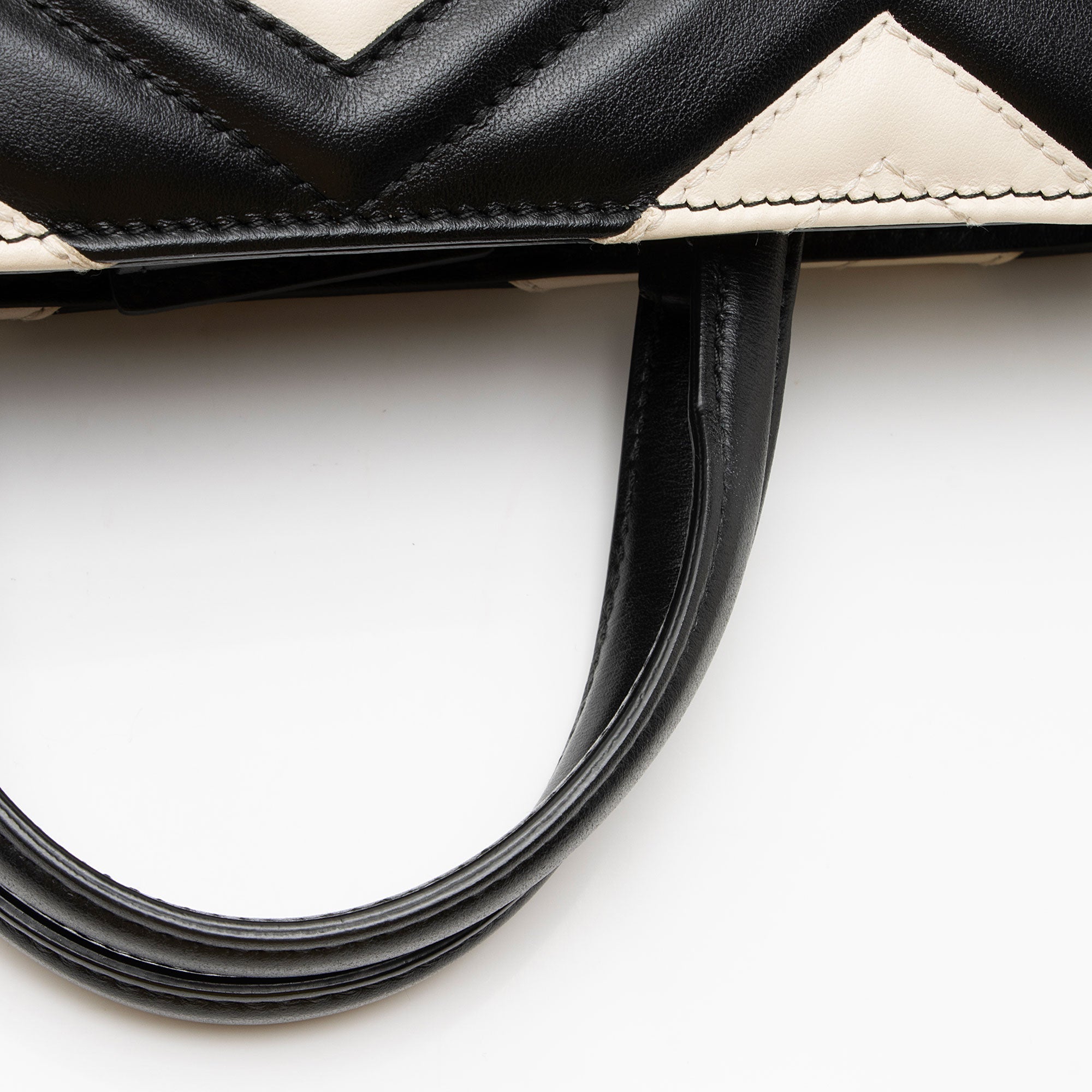 Gucci Bicolor Matelasse Leather GG Marmont Top Handle Small Satchel
